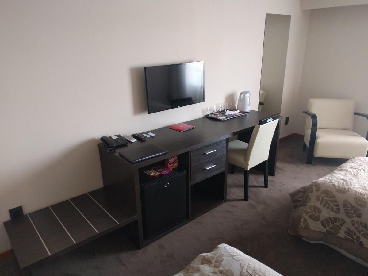 Colon Center Hotel ภายนอก รูปภาพ