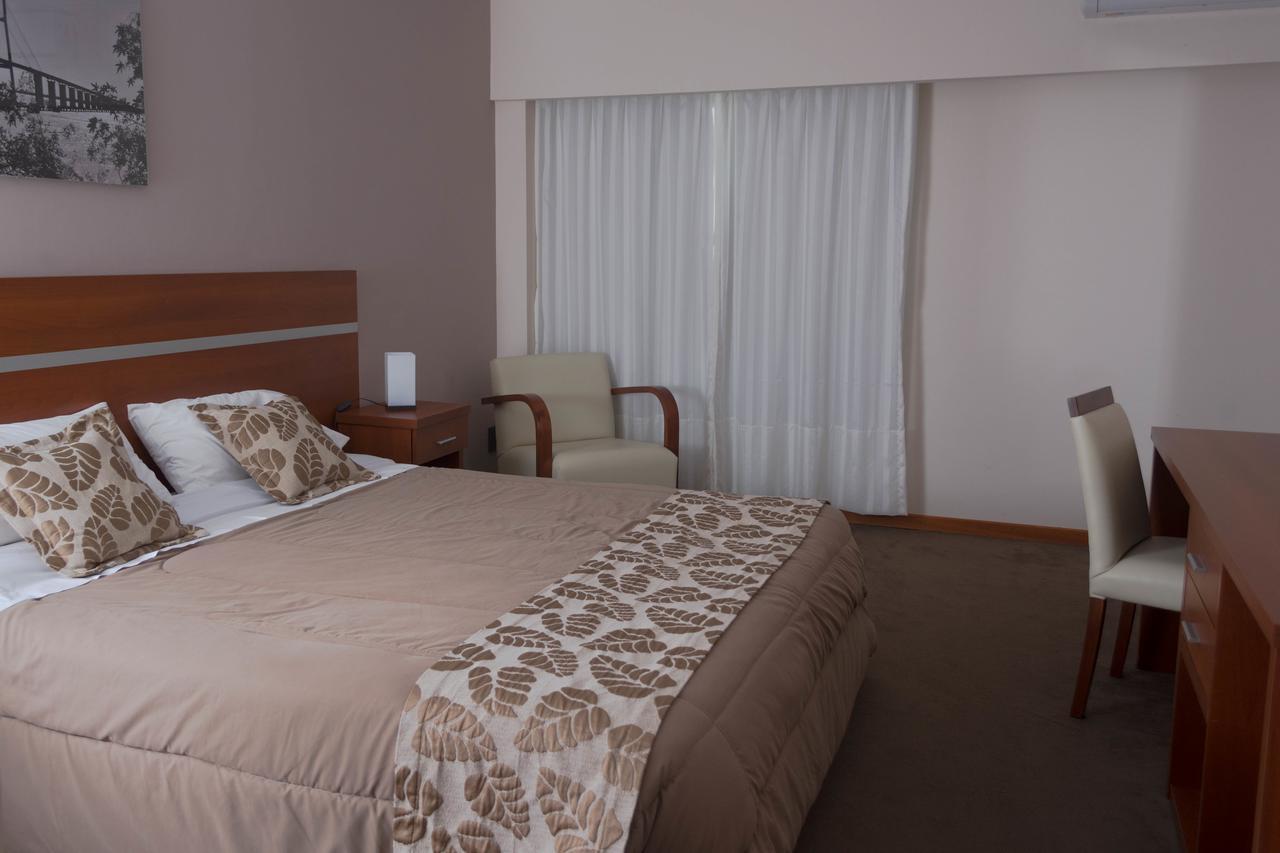Colon Center Hotel ภายนอก รูปภาพ