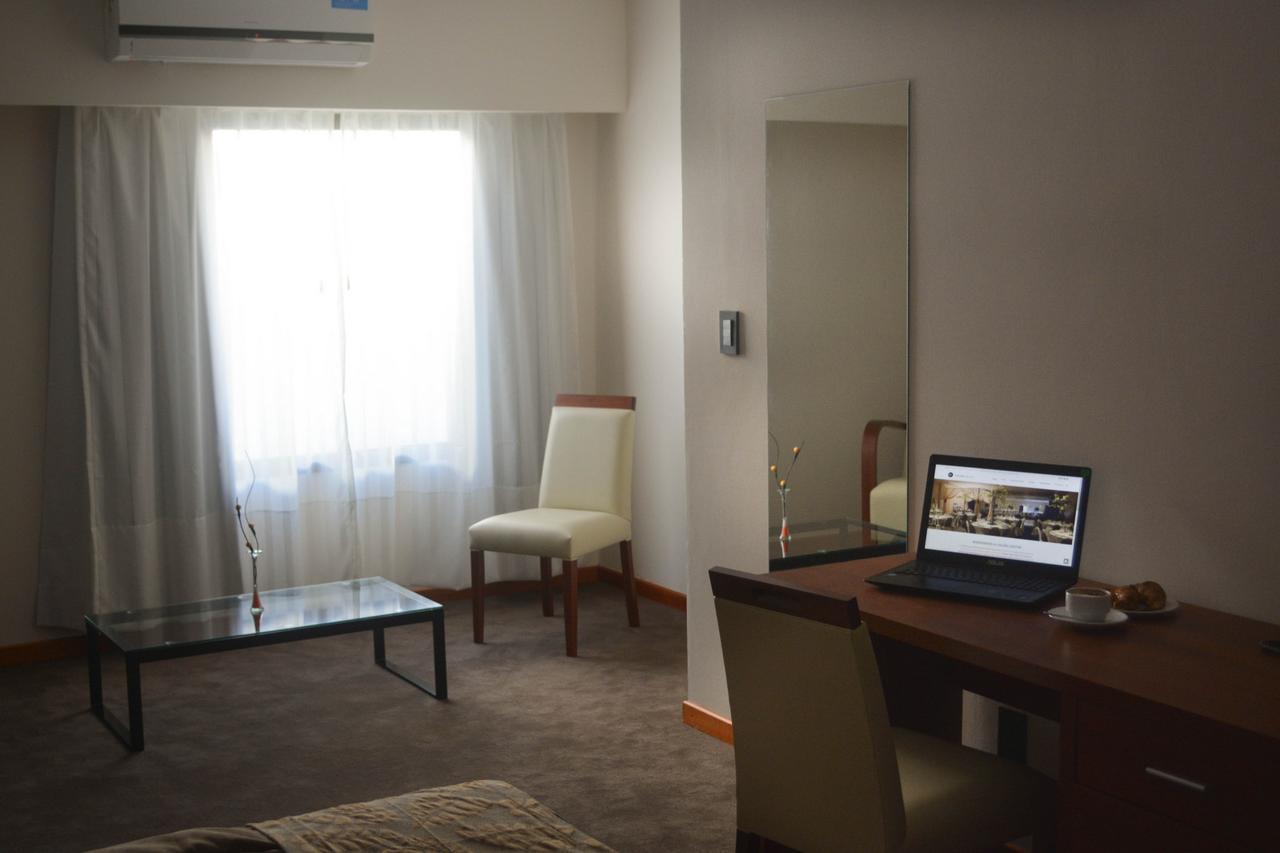 Colon Center Hotel ภายนอก รูปภาพ